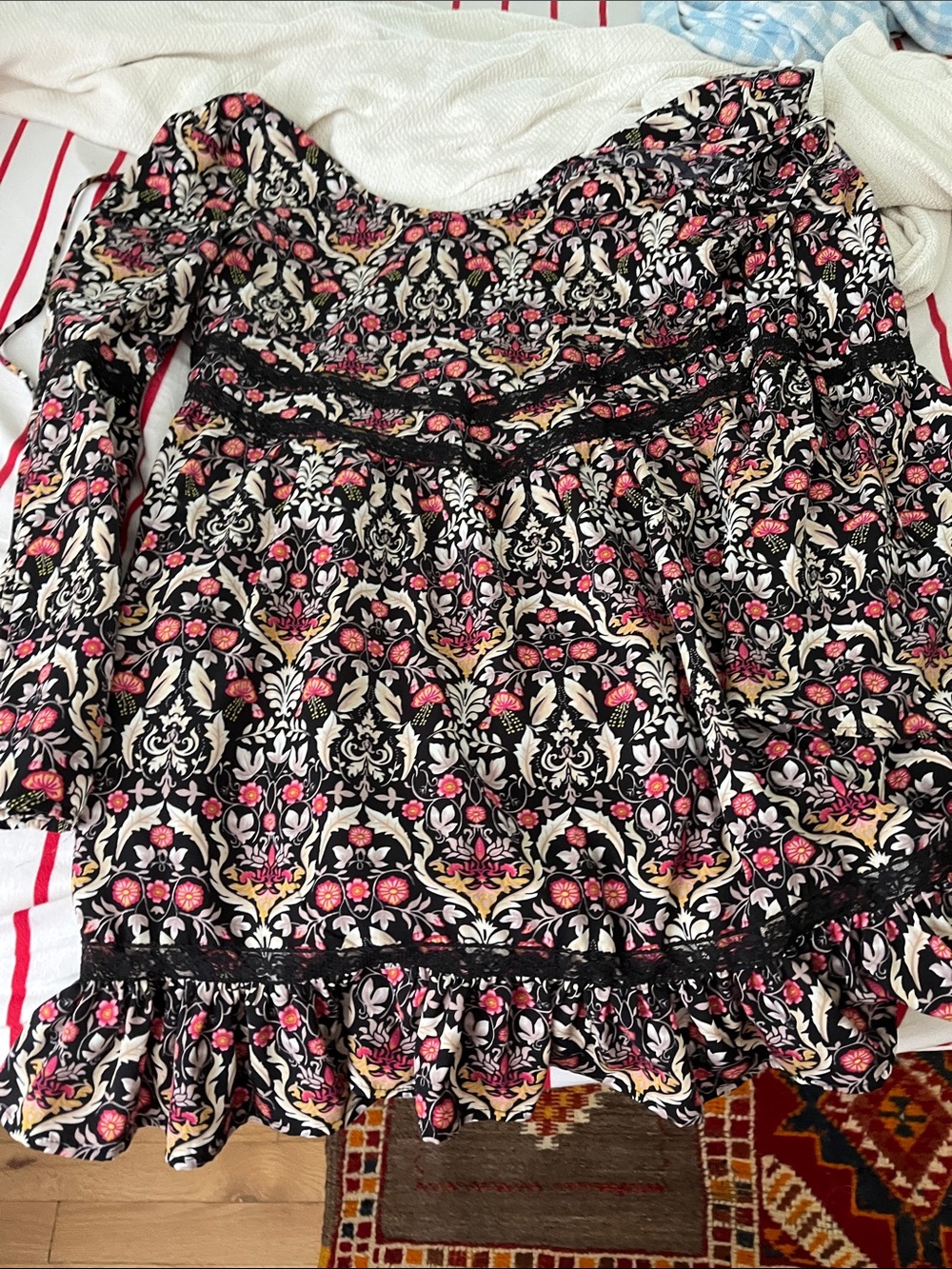 Band of Gypsies Dress Size L Boho Floral Bell Nwot